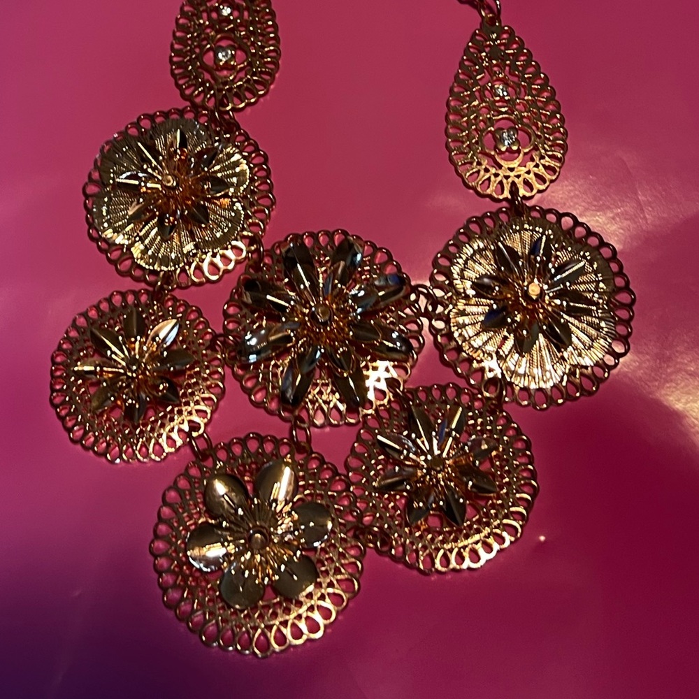 Rose gold statement necklace